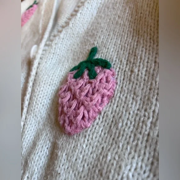 LUNA IVY Kitschy 3D Strawberry Knit Kawaii XS Cardigan Novelty Fruit Sweater Fun - Picture 3 of 9